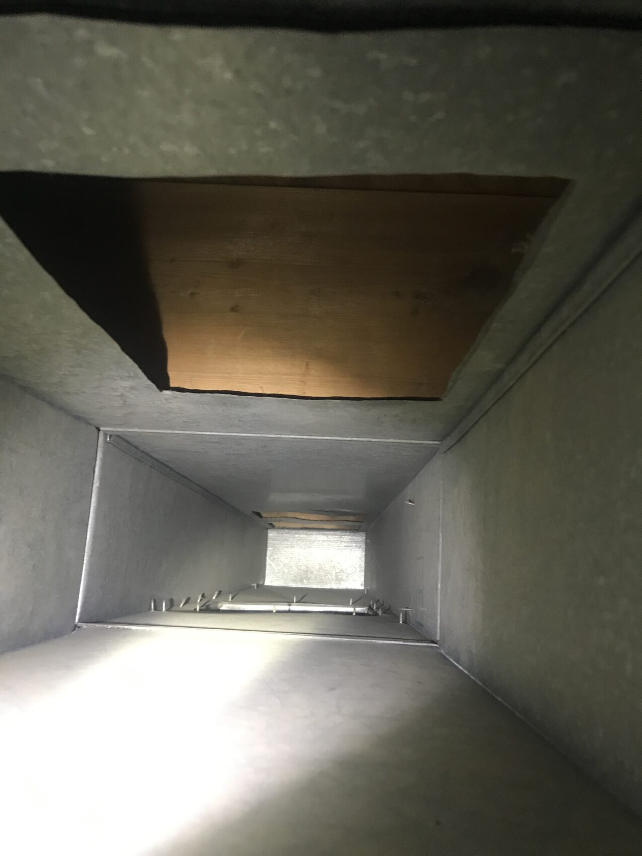HVAC duct cleaning service (1)