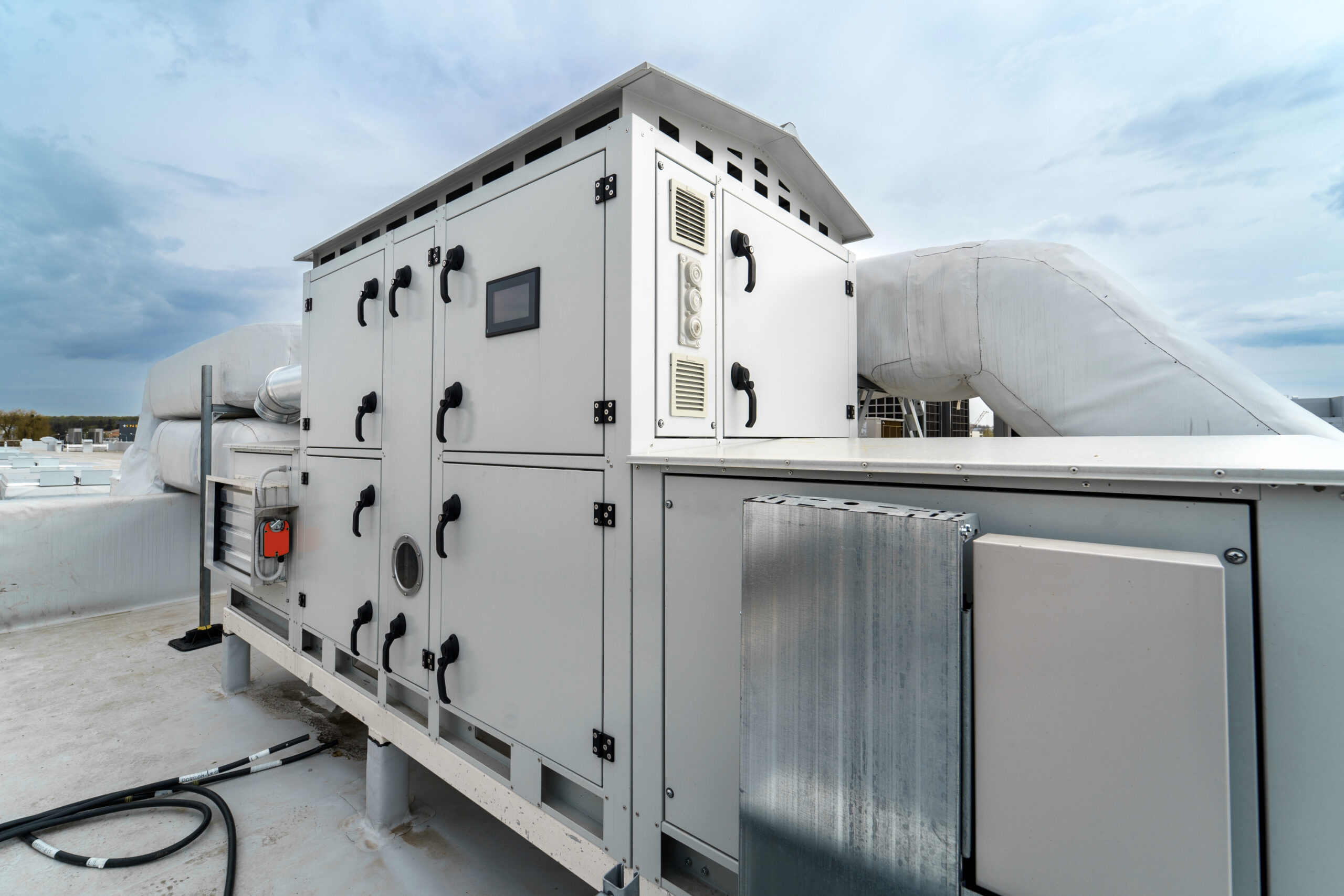 Rooftop Air Handling Unit Maintenance: Maximizing Performance & Airflow