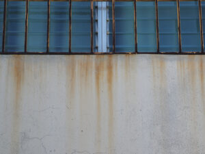 Rust and Clay Stain Removal: How It’s Done and Why It Matters